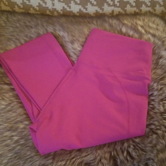 Fabletics Pants - Fabletics High Waisted Hot Pink Leggings Small Fabletics Pants - Fabletics High Waisted Hot Pink Leggings Small